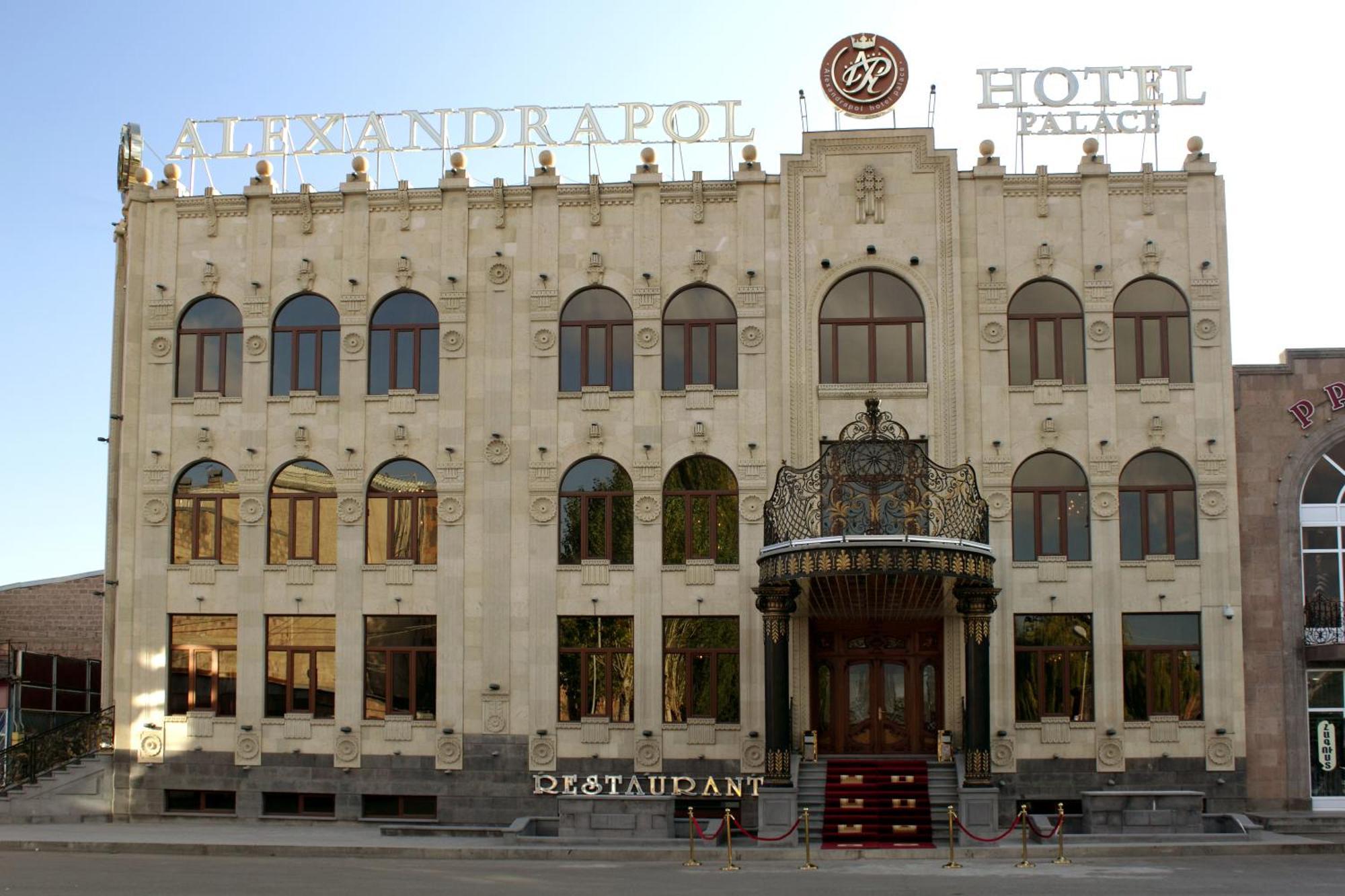 Alexandrapol Palace Hotel Guiumri Exterior foto